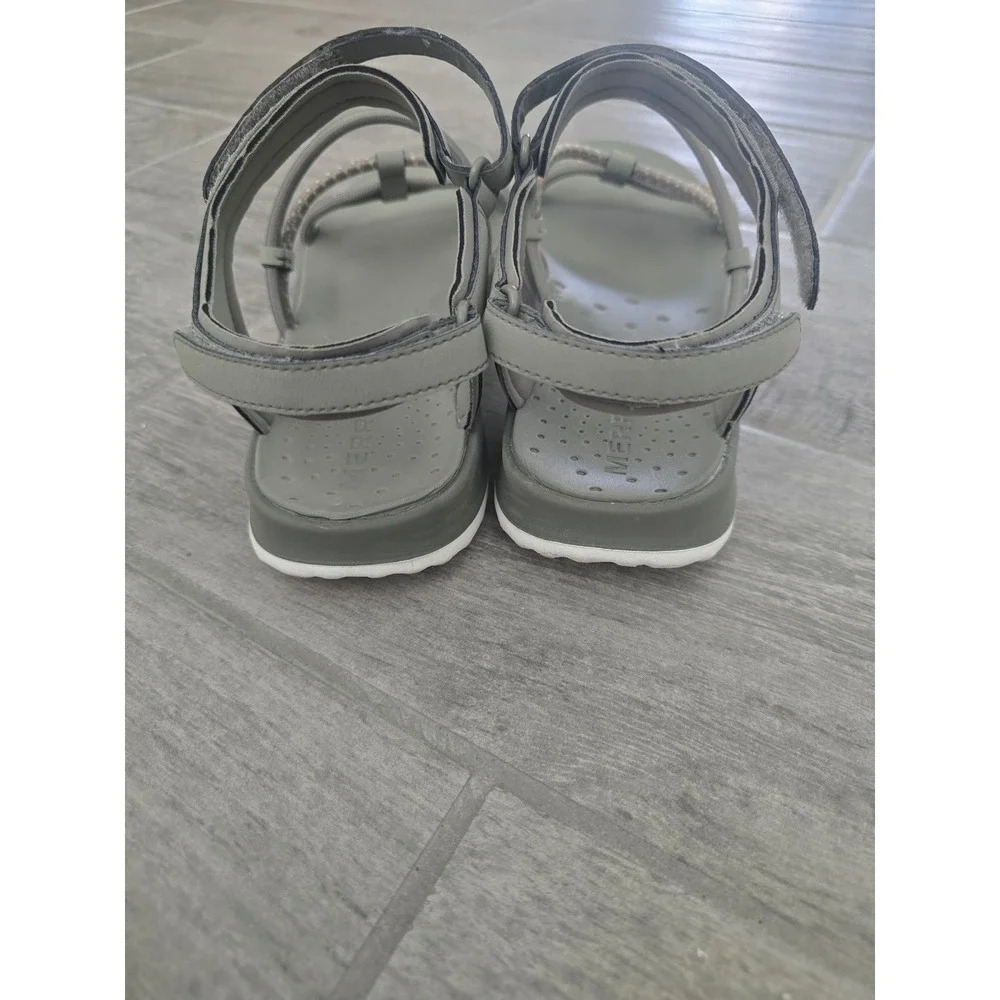 Merrell Veritay Performance Footwear Women's Sandals Size 9 Green‎